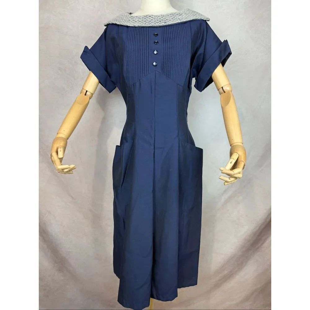 Vintage 1940s Navy Blue Dress with Mohair Collar Size Medium